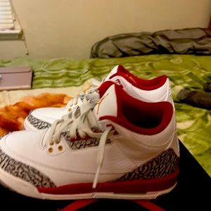 Jordan 3 cardinal red